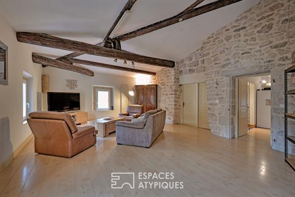 Murmures d’Histoire et Évasion Contemporaine