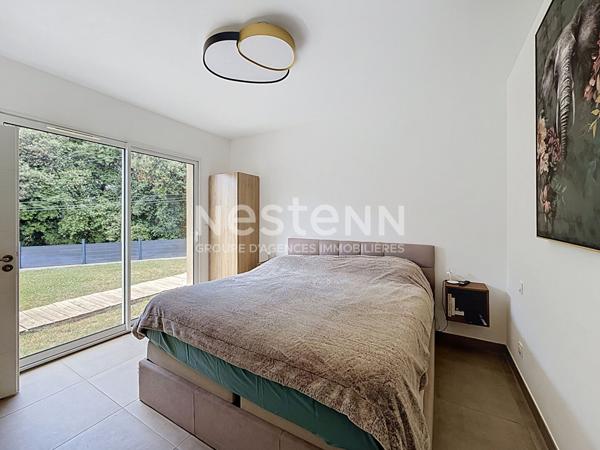 Villa Grasse, Saint-Jacques, 6 pièce(s), 4 Chambres 128 m2, 843 m2 de terrain avec piscine, terrain de pétanque.