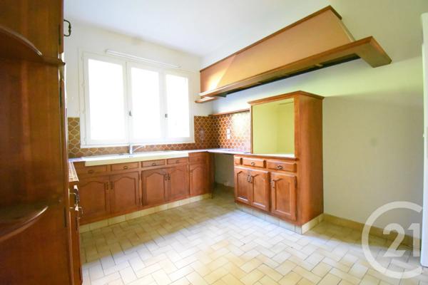 Maison à vendre  6 pièces - 181,93 m 2   ABREST  - 03
