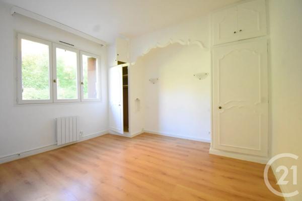 Maison à vendre  6 pièces - 181,93 m 2   ABREST  - 03