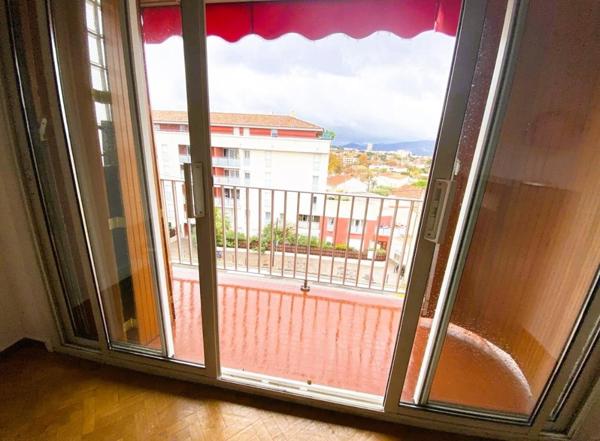 Beau T4 avec balcon et parking