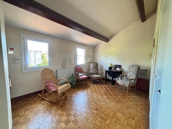 Maison 6 pièces à vendre à Cergy - Secteur Préfecture - Rare sur le marché 380 000 € **  - Référence  11295