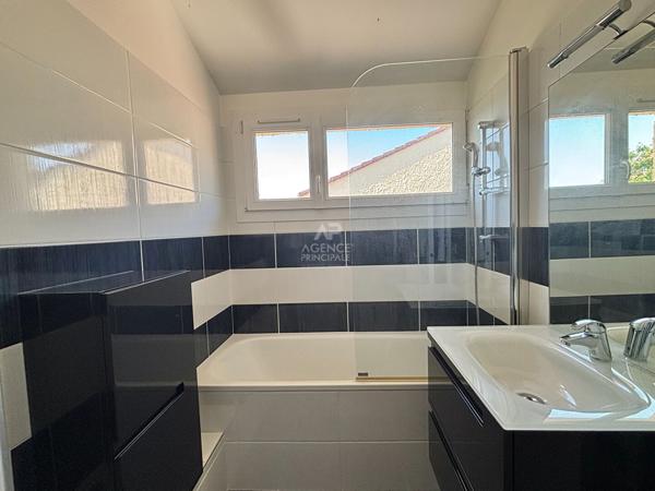 Maison 6 pièces à vendre à Cergy - Secteur Préfecture - Rare sur le marché 380 000 € **  - Référence  11295