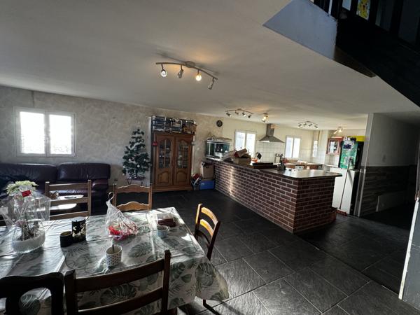 Maison 8 pièces - 163 m²