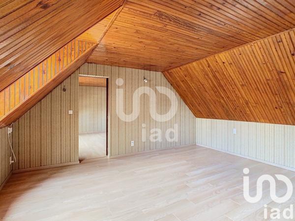 Maison traditionnelle 9 pièces de 272 m² à Montmirail (51210)