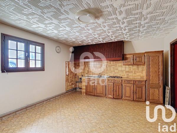 Maison traditionnelle 9 pièces de 272 m² à Montmirail (51210)