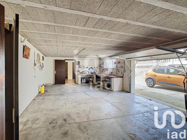 Maison traditionnelle 9 pièces de 272 m² à Montmirail (51210)