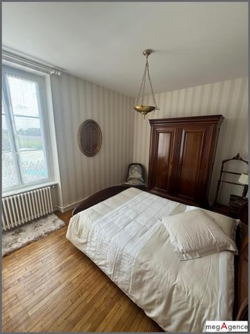 Maison à Dol-de-Bretagne, 35120 - 8 pièces 358m²