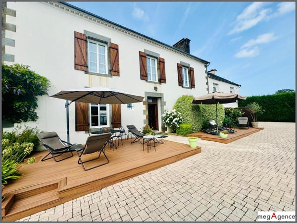 Maison à Dol-de-Bretagne, 35120 - 8 pièces 358m²