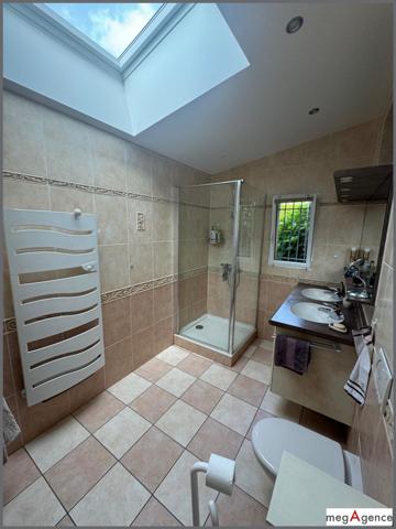 Maison à Dol-de-Bretagne, 35120 - 8 pièces 358m²