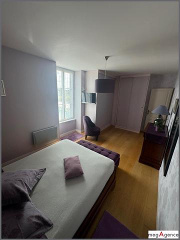 Maison à Dol-de-Bretagne, 35120 - 8 pièces 358m²