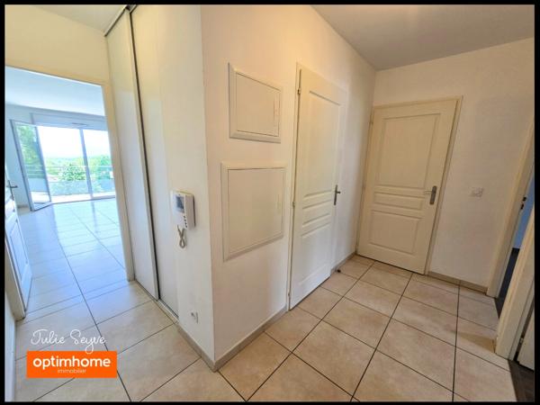 T3 Gex traversant avec terrasse et vue Mont Blanc – 2 places de parking