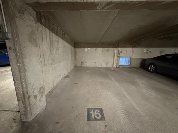 Place de parking quartier Saint Honoré