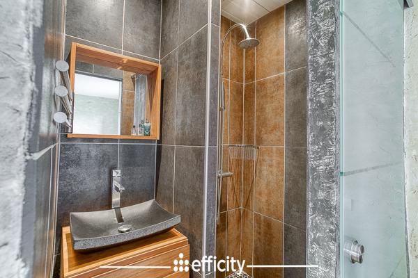 Maison 7 pièces - 158 m² Exclusivité efficity