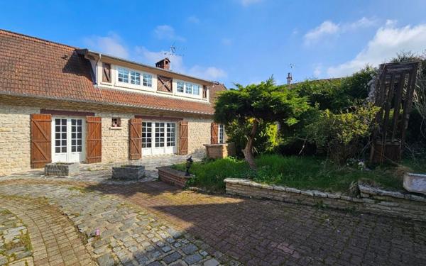 Maison à vendre    5 pièces •  Saint-Marcel