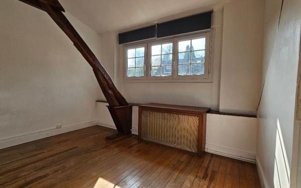 Maison à vendre    5 pièces •  Saint-Marcel