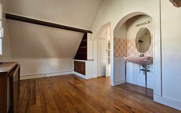 Maison à vendre    5 pièces •  Saint-Marcel