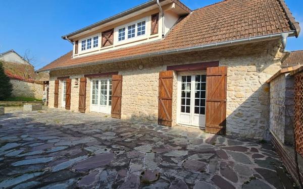 Maison à vendre    5 pièces •  Saint-Marcel