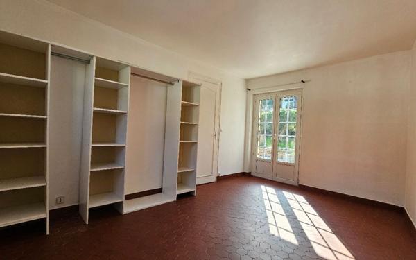 Maison à vendre    5 pièces •  Saint-Marcel