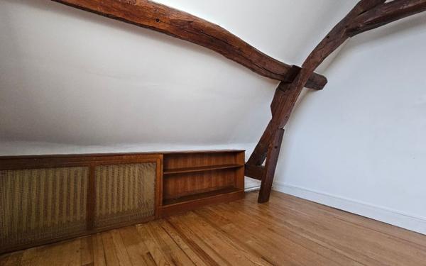 Maison à vendre    5 pièces •  Saint-Marcel