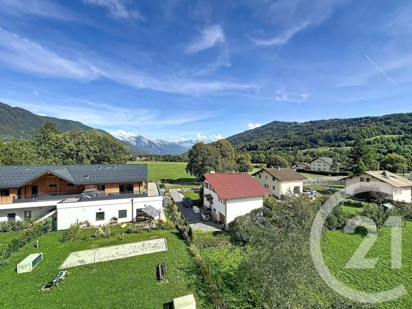 Appartement F4 à vendre  5 pièces - 104,68 m 2   TANINGES  - 74