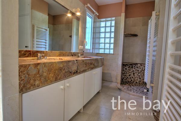 Gujan-Mestras (33470) Villa d’exception sur le Golf de Gujan-Mestras