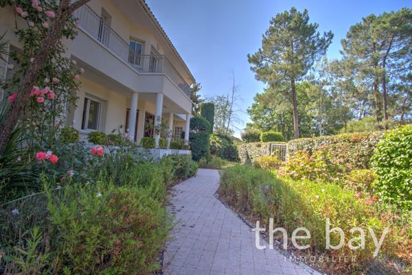 Gujan-Mestras (33470) Villa d’exception sur le Golf de Gujan-Mestras