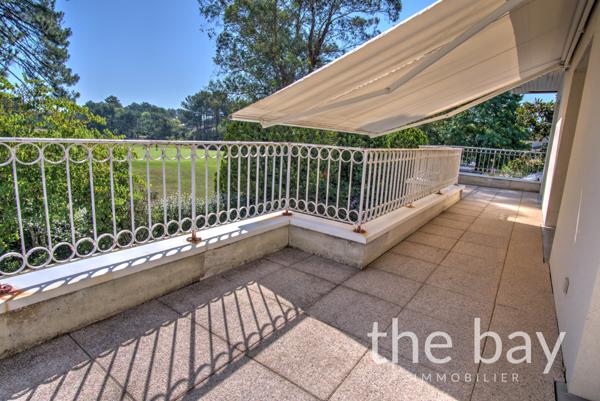Gujan-Mestras (33470) Villa d’exception sur le Golf de Gujan-Mestras