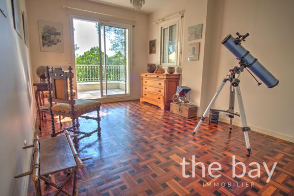 Gujan-Mestras (33470) Villa d’exception sur le Golf de Gujan-Mestras
