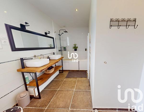 Maison à vendre 6 pièces 197 m² Magalas