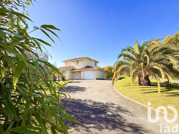 Maison à vendre 6 pièces 160 m² Saint-André-de-Seignanx