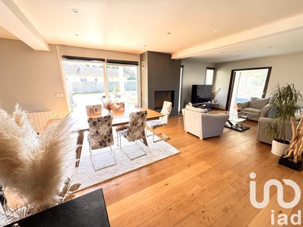 Maison à vendre 6 pièces 160 m² Saint-André-de-Seignanx