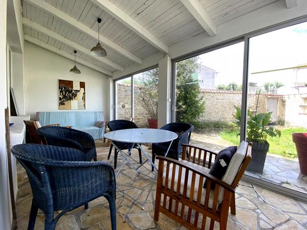 17111 LOIX - Maison 5 pièces de 121 m2