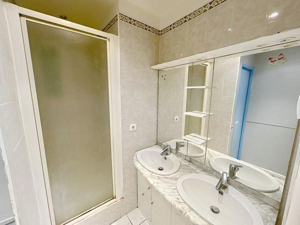 Toulon Ouest Appartement T3 de 52.35 m² balcon et cave