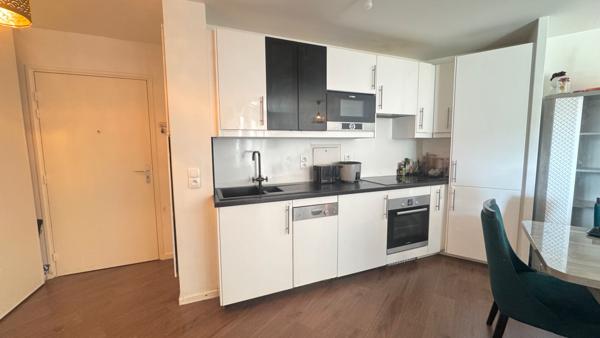 Appartement Corbeil Essonnes 3 pièce(s) 63 m2 - DPE C - 2 PLACES DE PARKING