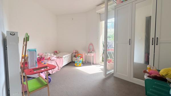 Appartement Corbeil Essonnes 3 pièce(s) 63 m2 - DPE C - 2 PLACES DE PARKING