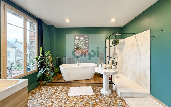 Maison à vendre    7 pièces • 183 m2 Argenteuil