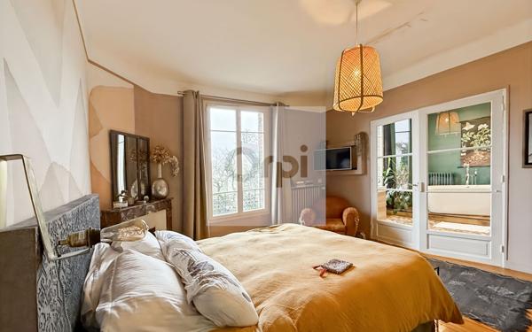Maison à vendre    7 pièces • 183 m2 Argenteuil