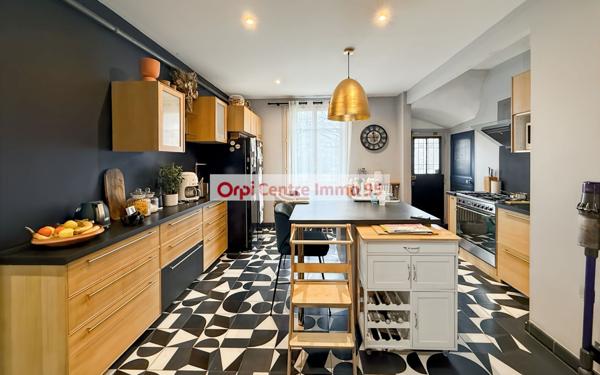 Maison à vendre    7 pièces • 183 m2 Argenteuil
