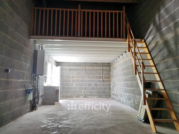 Maison
         5 pièces
        - 107 m² 285 000 € *