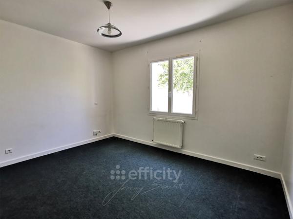 Maison
         5 pièces
        - 107 m² 285 000 € *