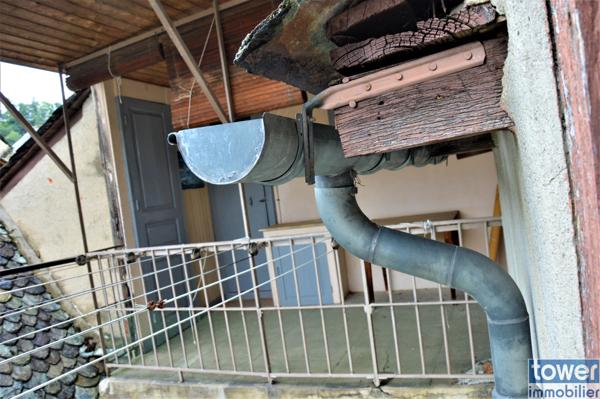 Lot de 2 appartements avec potentiel d’aménagement – Place principale