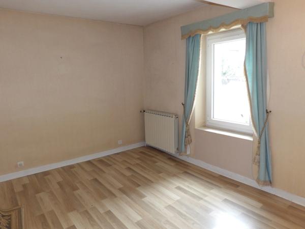 À vendre – Maison rénovée de 141 m² habitables Commentry (03600)