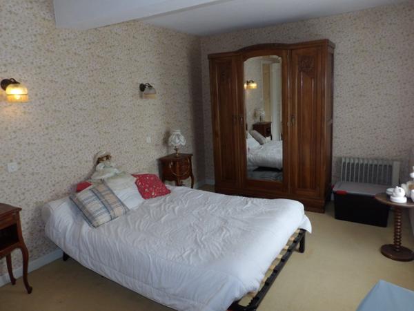 À vendre – Maison rénovée de 141 m² habitables Commentry (03600)