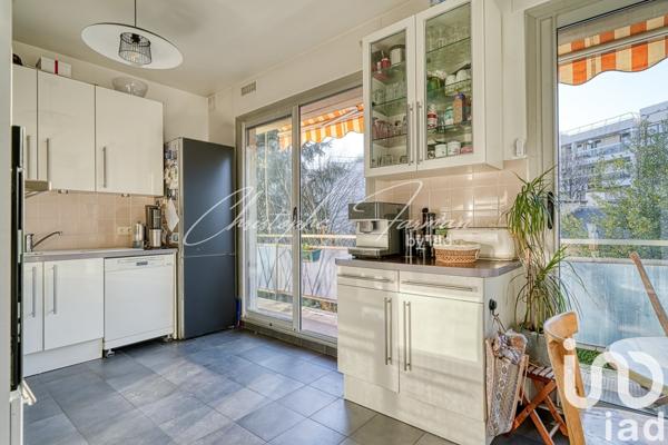 Appartement 6 pièces de 149 m² à Neuilly-sur-Seine (92200)