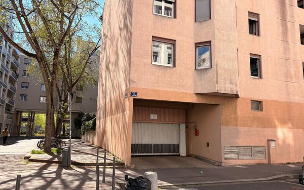 Stationnement à vendre