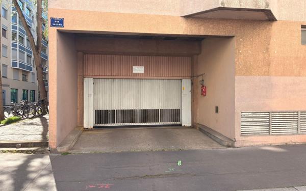 Stationnement à vendre