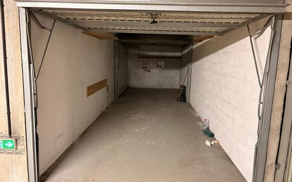 Stationnement à vendre