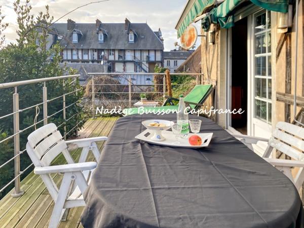 Maison en colombage de 10 pièces avec appartement de 3 pièces et local à aménager Dives-sur-Mer