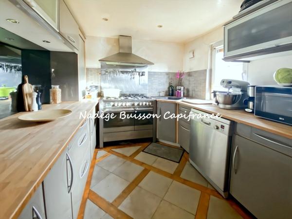 Maison en colombage de 10 pièces avec appartement de 3 pièces et local à aménager Dives-sur-Mer